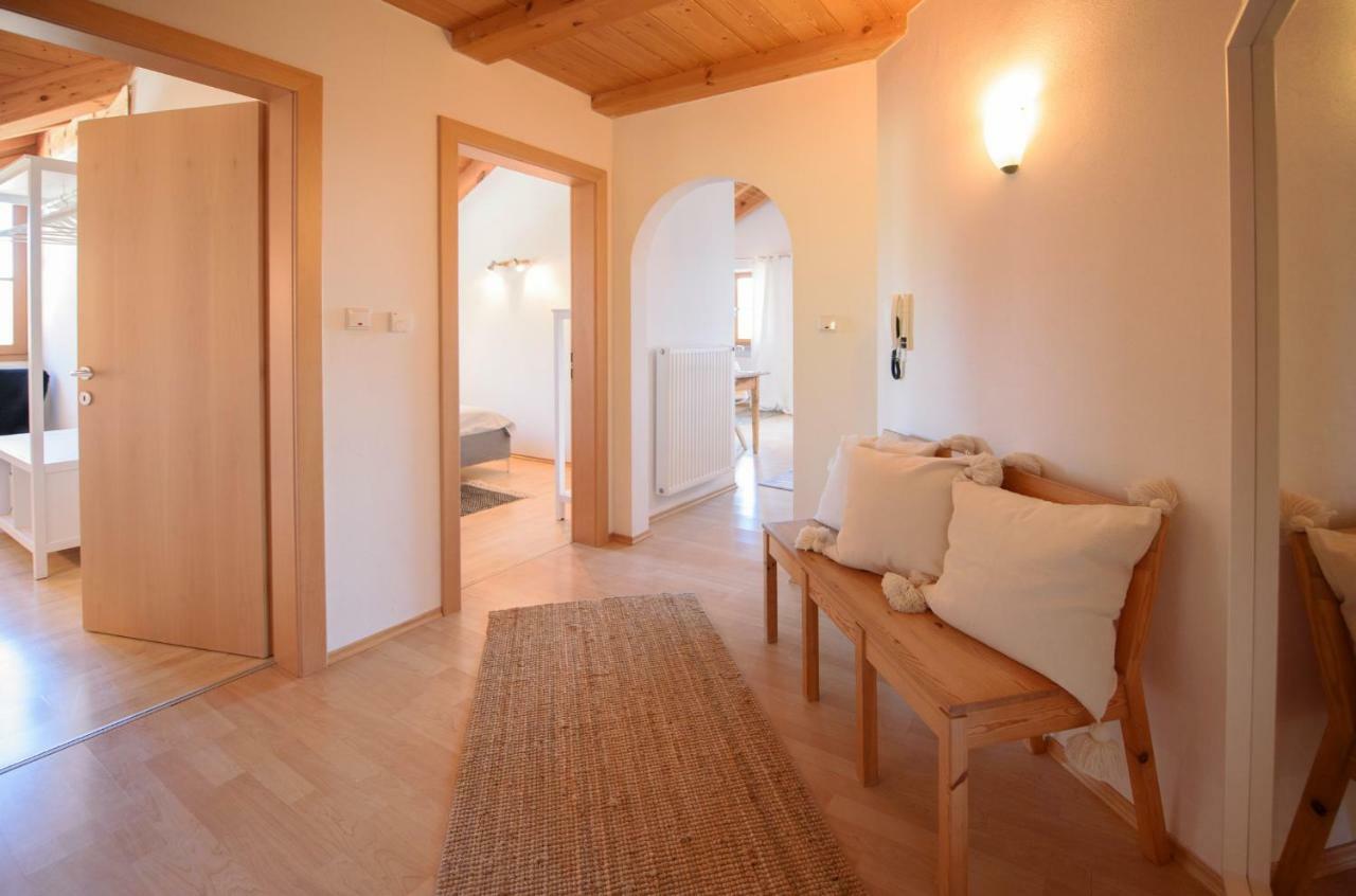 La Vinea Apartment Caldaro Bagian luar foto