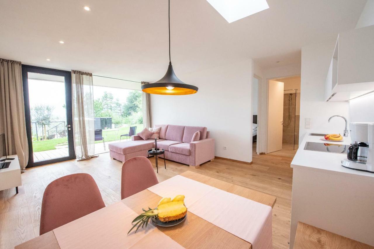 La Vinea Apartment Caldaro Bagian luar foto
