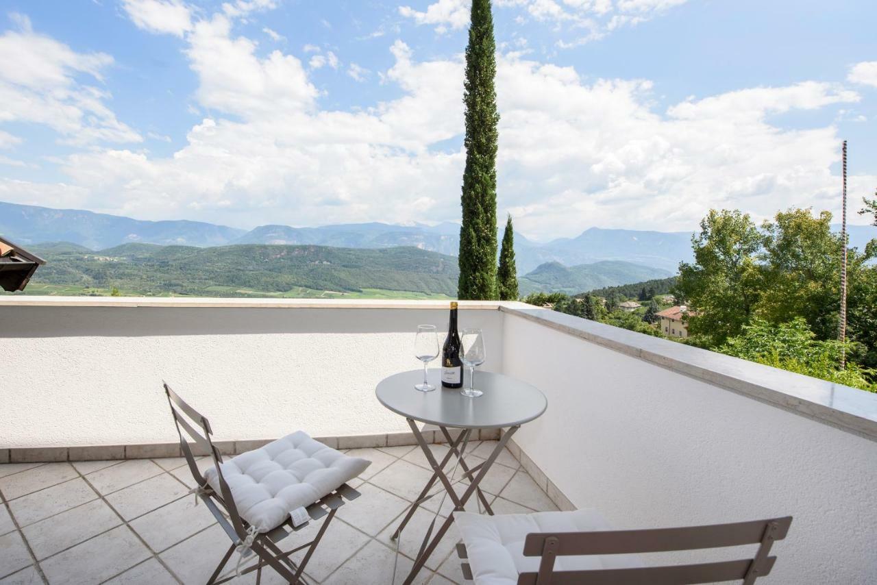 La Vinea Apartment Caldaro Bagian luar foto