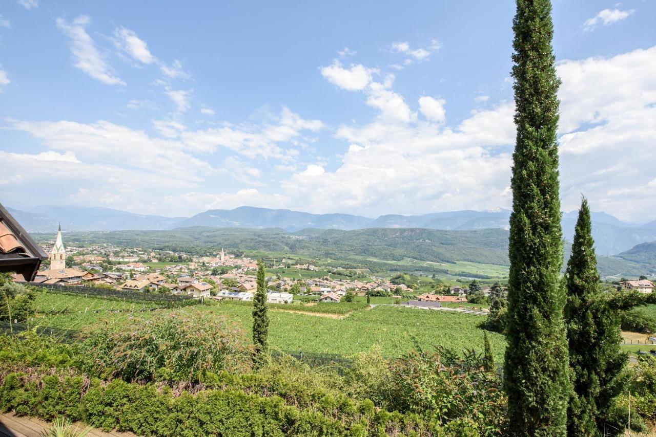 La Vinea Apartment Caldaro Bagian luar foto